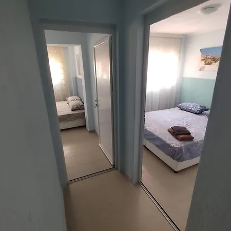 Seaview Apartment *